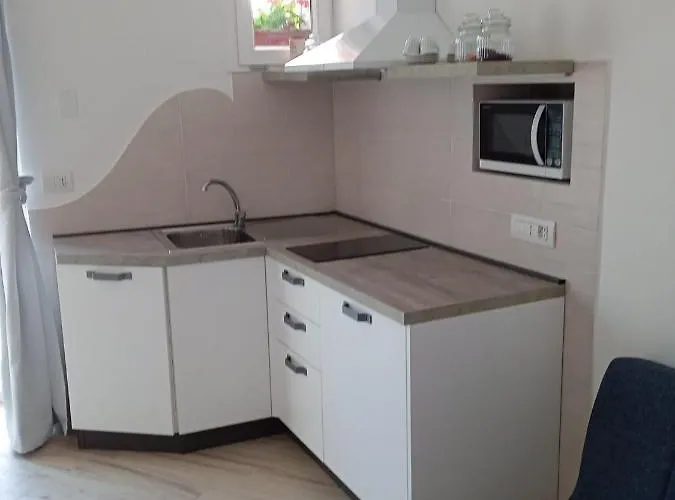 Casta Diva Apartment *